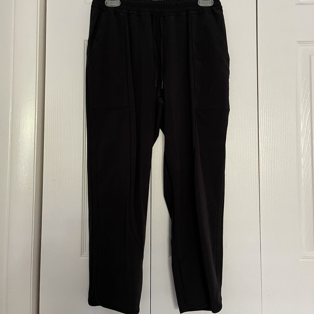 Lululemon black joggers